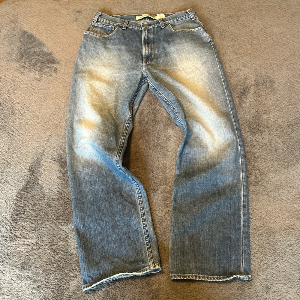 Baggy gap faded jeans